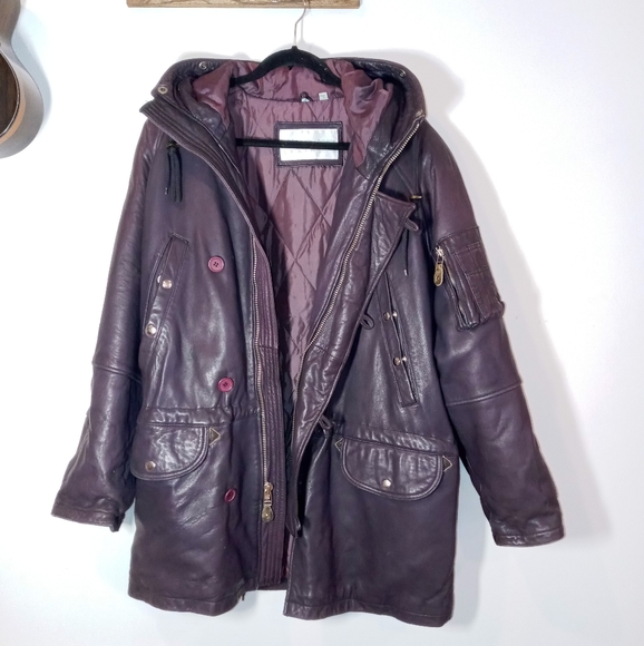 Leather jacket - Picture 3 of 16